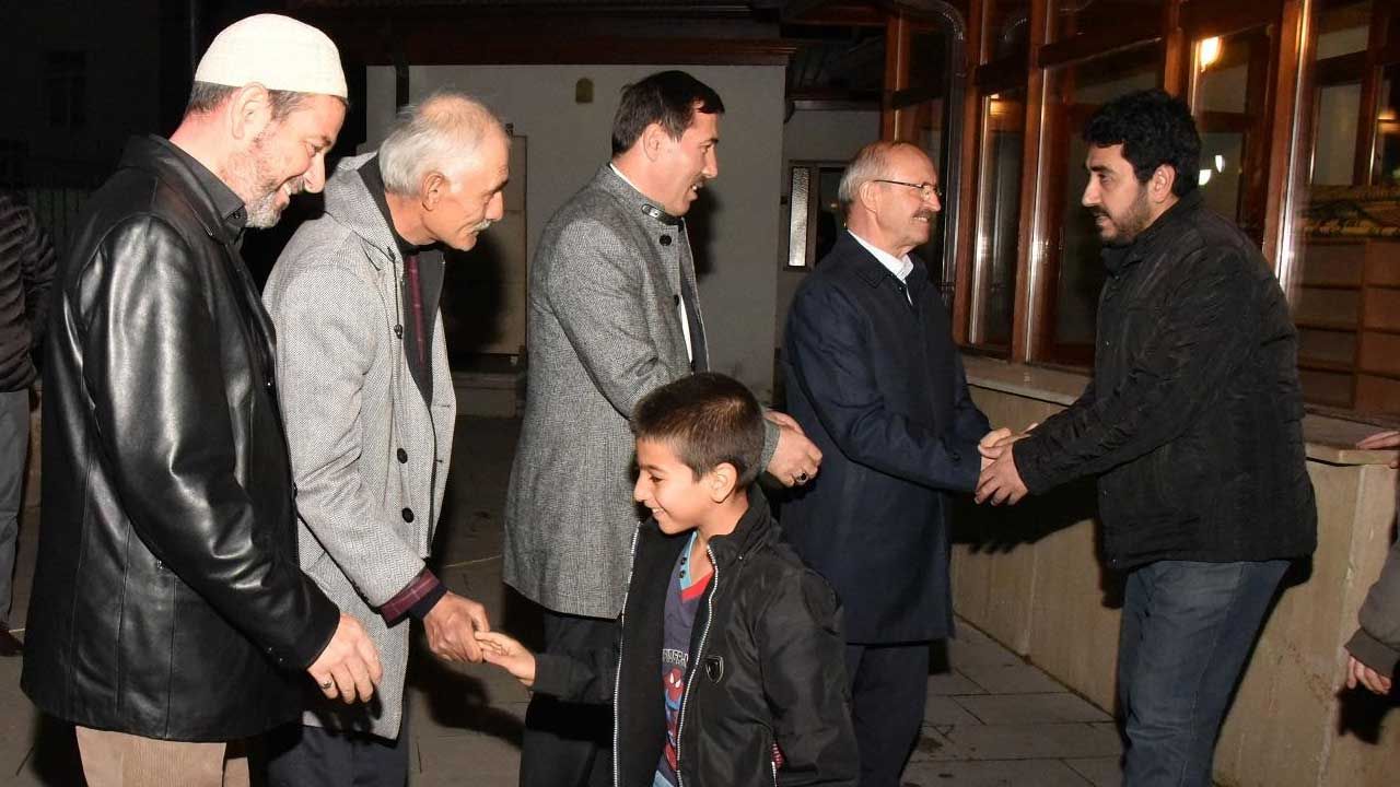 Başkan Kılca, Şemsi Tebrizi sakinleriyle teravihte buluştu