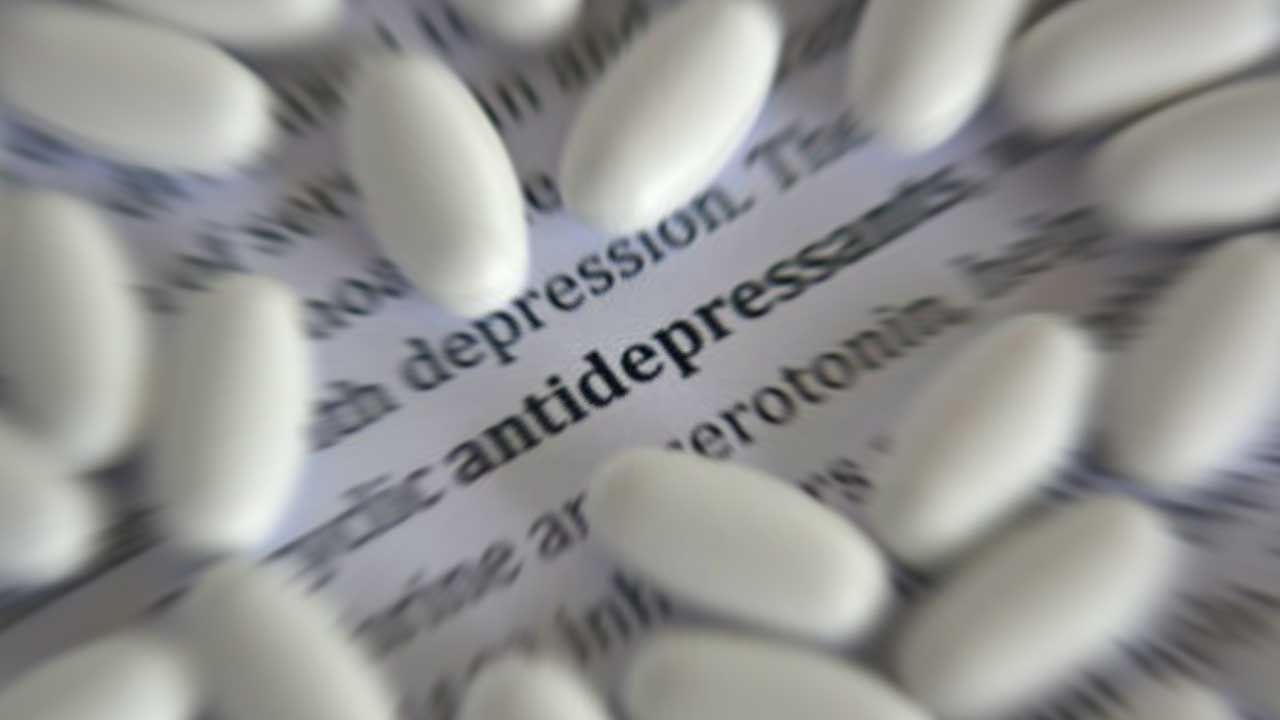 Antidepresanlar cinsel hayatı bitme noktasına getiriyor