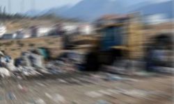 Bu nasıl bir vicdansızlık? Bebeği çöpe attılar