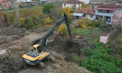 BASKİ’den Altıeylül Macarlar Mahallesi’ne Dere Temizliği