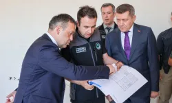 Vali Sözer sahaya inip anaokulu inceledi