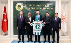Konyaspor Yönetimi Bakan Murat Kurum'u Ziyaret Etti