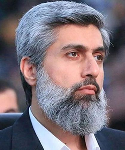 Şafak Vaktinde Baskın: Ünlü Vakıf Başkanı ve Eşi Gözaltında!