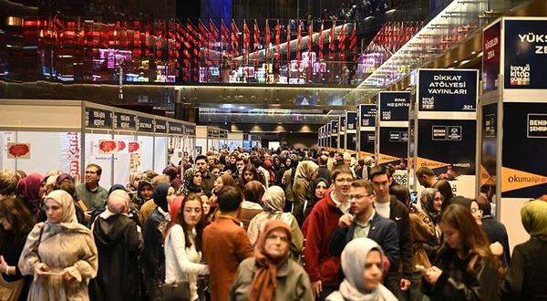 Başkan Altay'dan Konya Kitap Günleri'ne Davet