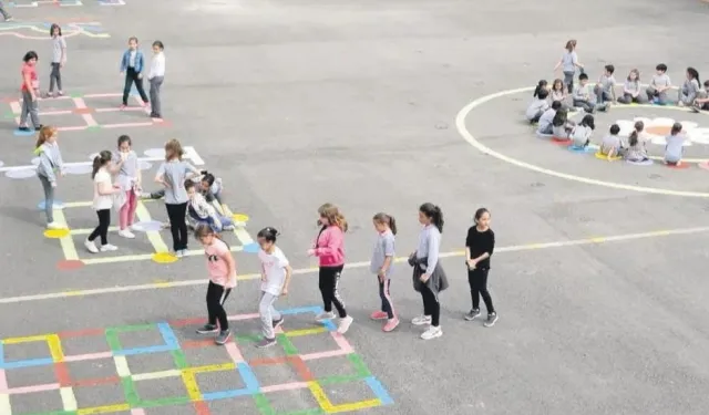 Bursa'da Okul Zili Çalmıyor