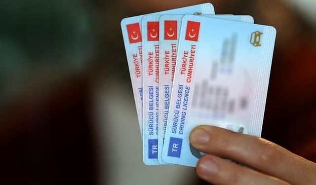 Eski Tip Ehliyetle Kaza Yapanlara Kötü Haber: Sigorta Şirketleri Hasar Ödemeyecek