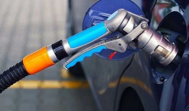 Sürücülerin Cebini Yakar O Fiyat Yeniden Değişiyor: Bu Gece Yarısına Dikkate Alın!