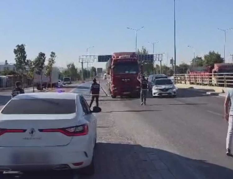 5 Zehir Taciri Yakalandı! Konya'da 98 Bin 376 Hap Piyasaya Sürülmeden Ele Geçirildi
