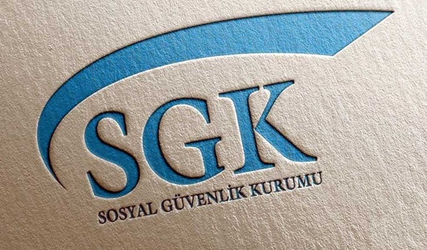 SGK aracılığıyla kamuoyuna aktarılan bilgilere göre bazı meslek gruplarında çalışanlar 46-50 yaş aralığında emekliye ayrılabiliyor. Yıpranma hakkı olarak bilinen uygulama, çalışanların erken emekli olmasına olanak tanıyor.