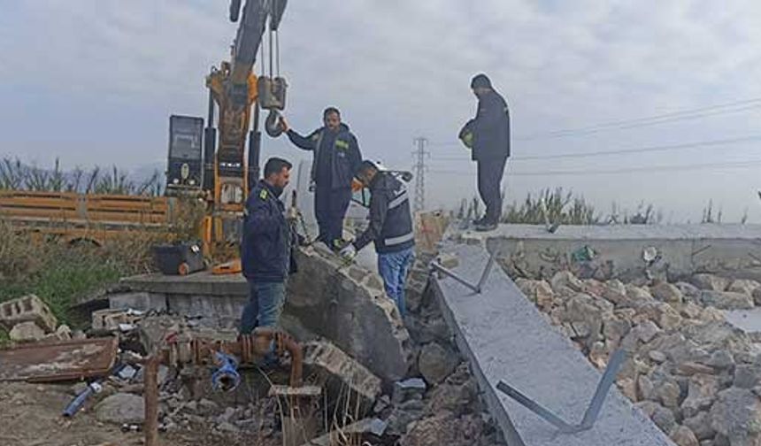 “ASIL HEDEFİMİZ ŞEHİR ŞEBEKESİNİN ÇALIŞTIRILMASI”

Konya Büyükşehir Belediyesi KOSKİ Genel Müdürü Ahmet Demir, bölgeye intikal eder etmez ilk iş olarak HATSU yetkilileriyle irtibata geçerek şebeke kaynaklarının nereler olduğunu tespit ettiklerini ifade etti.