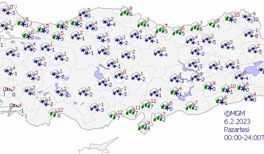 Konya'da kar yağışı 6 Şubat Pazartesi günü de devam edecek. Hava sıcaklığı en yüksek sıfır derece.