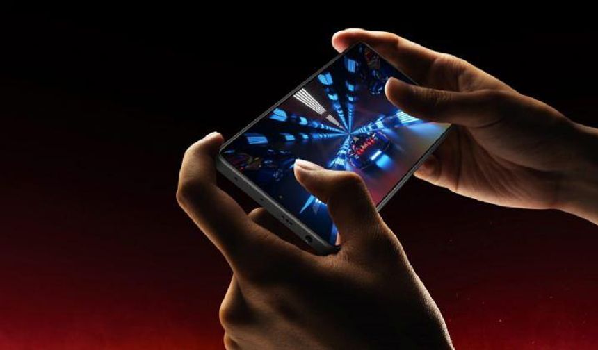 SNAPDRAGON 7+ GEN 2'Yİ KULLANAN İLK TELEFON
Redmi Note 12 Turbo, Snapdragon 7+ Gen 2 işlemciden güç alacak. 16GB'a kadar LPDDR5x RAM ve 1TB UFS 3.1 depolama alanına sahip. Isı dağıtımı için 3725mm buhar soğutma sistemi bulunuyor.