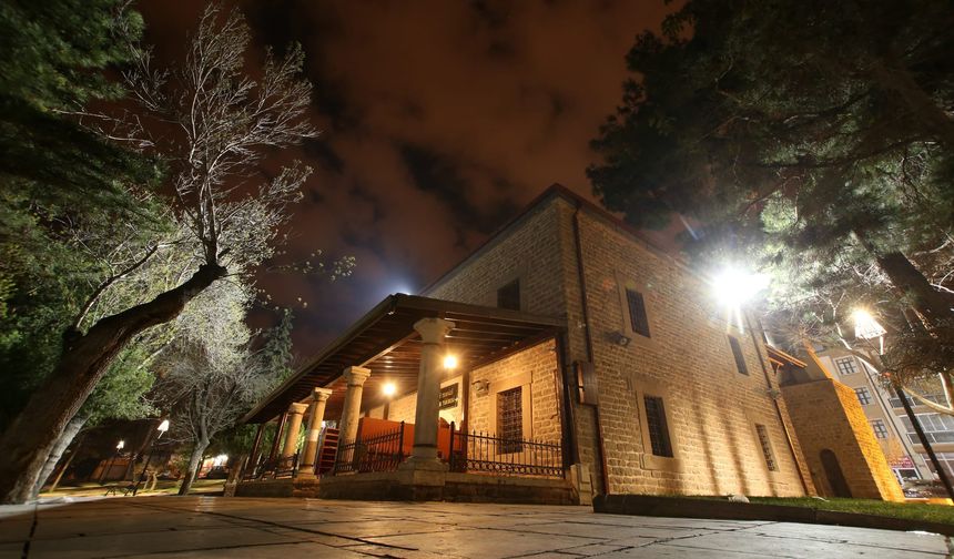 Şems-i Tebrizi Cami ve Türbesi