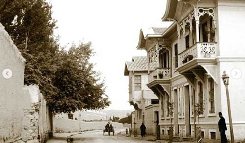 Sultan Yıldırım Beyazıt 1389 yılında Konya'ya geldiğinde ilk cuma namazını bu camide kılmış ve Yıldırım Beyazıt namına ilk hutbeyi burada okutmuştur