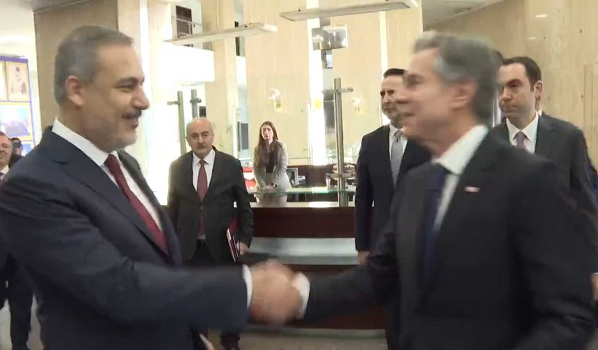Onun hamlesini önceden anlayan Hakan Fidan, Blinken'ın bileğini büktü.