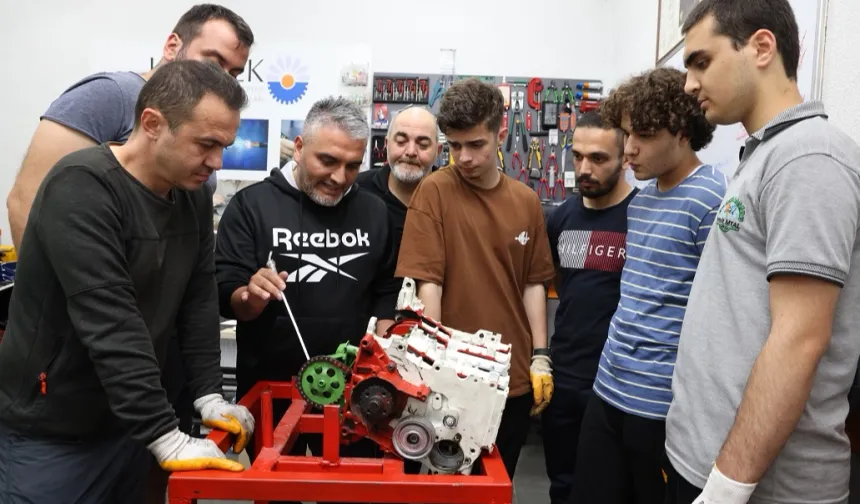 KO-MEK Kocaeli'de Eleman Arayanlara Çözüm Oluyor