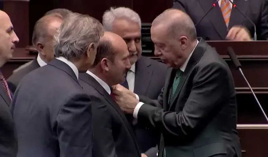 İki Belediye Başkanı AK Parti’ye Katıldı: Yıldırım ve Koç’a Rozetlerini Erdoğan Taktı
