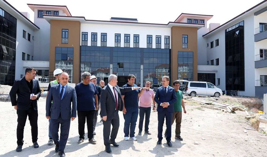 DEV HUZUREVİ YÜKSELİYOR