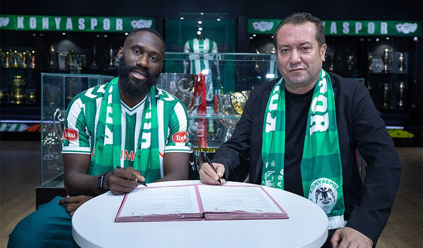 MASUAKU İMZAYI ATTI