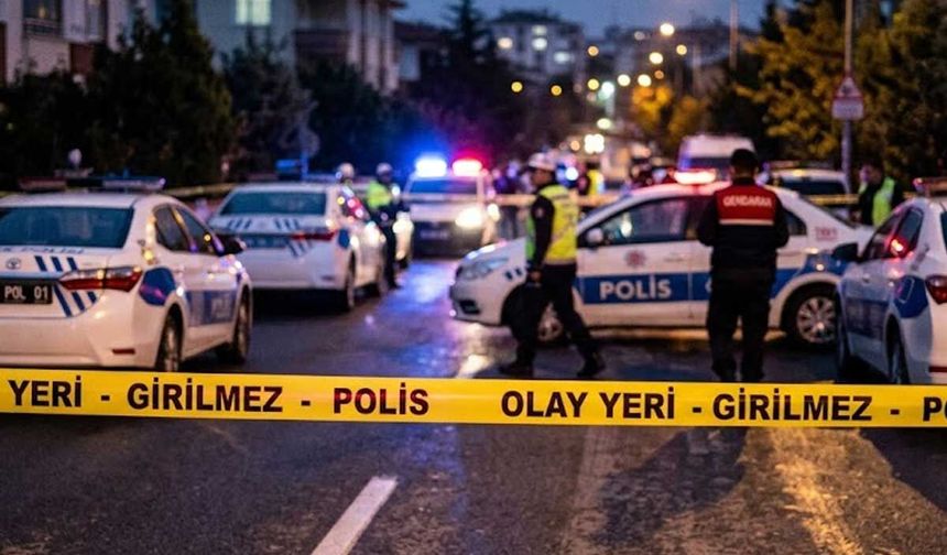 Konya'da Sitede Silahlı Kavga: Tüfekle Vurulan Kişi Hastaneye Kaldırıldı