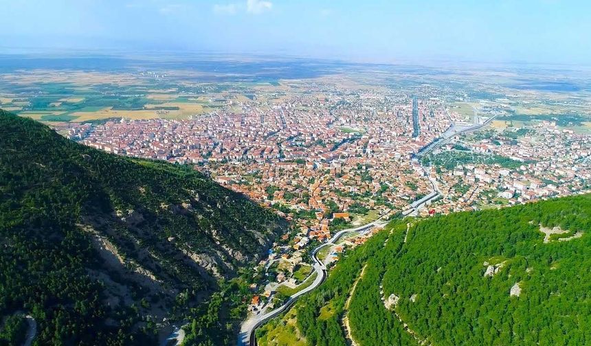 HANGİ İLÇE İL OLACAK?