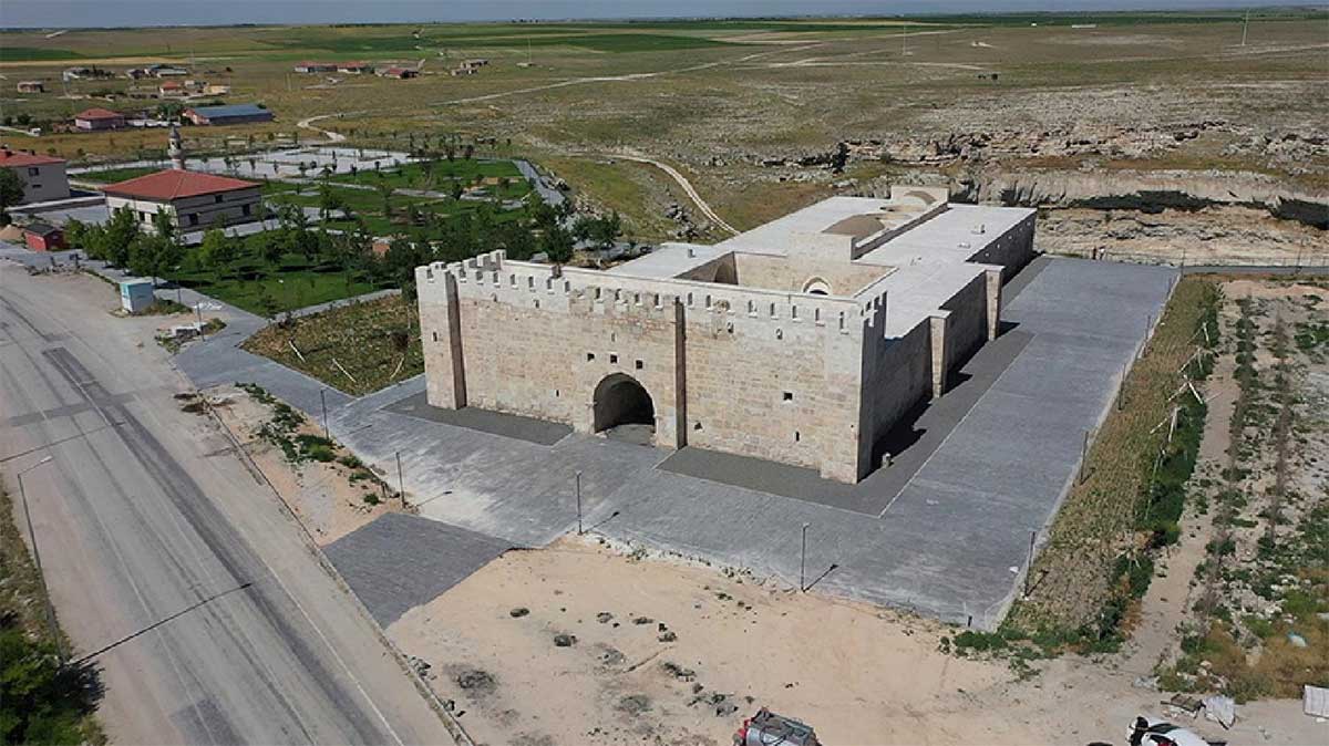 konya-obruk-hani-kira-4
