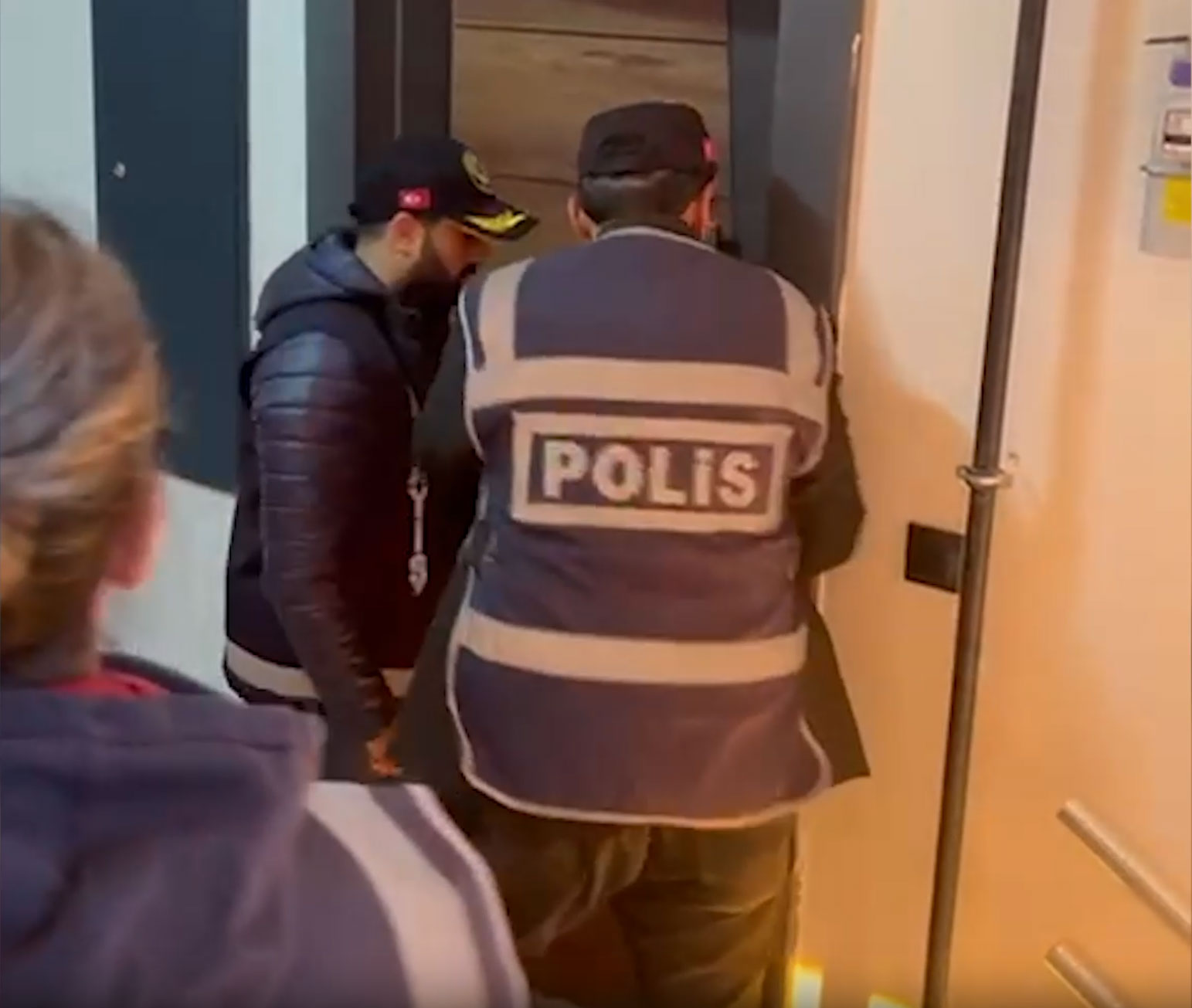 Polis Baskını Baskini