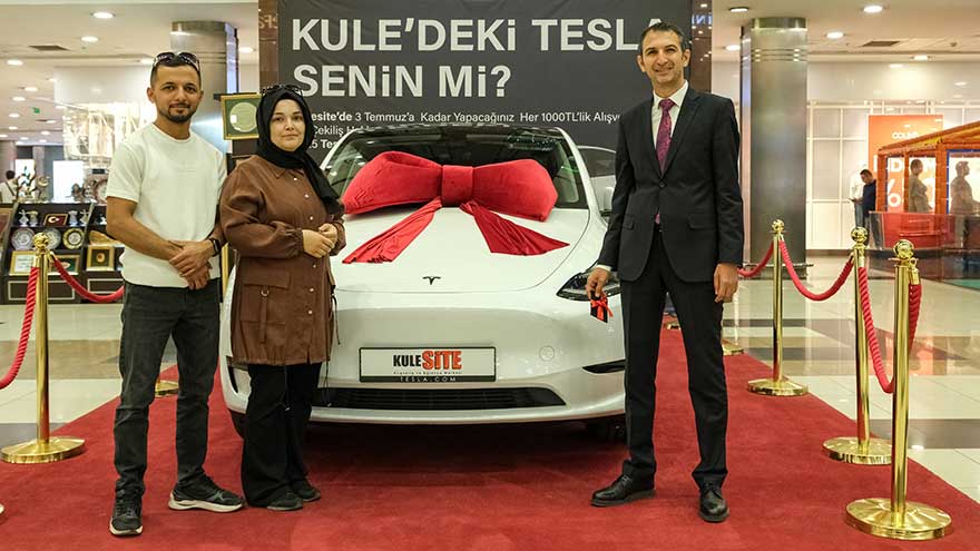 Kuledeki Teslasini Aldi