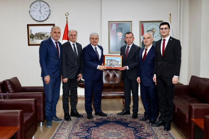 Vali Akın