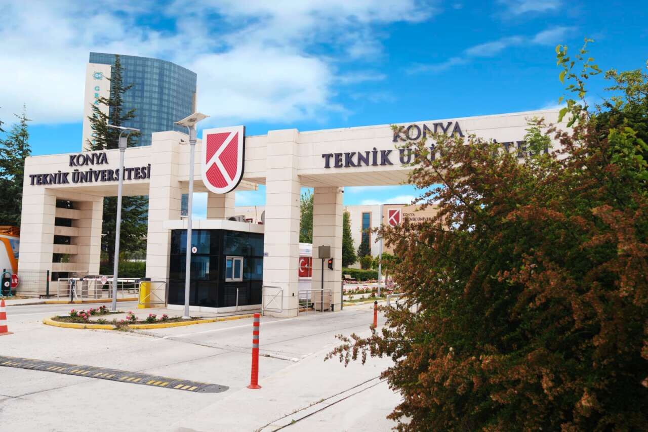Turkiyenin En Ucuzu Konyada Ogrenciler 30 Tlye 4 Cesit Yemek Yiyor
